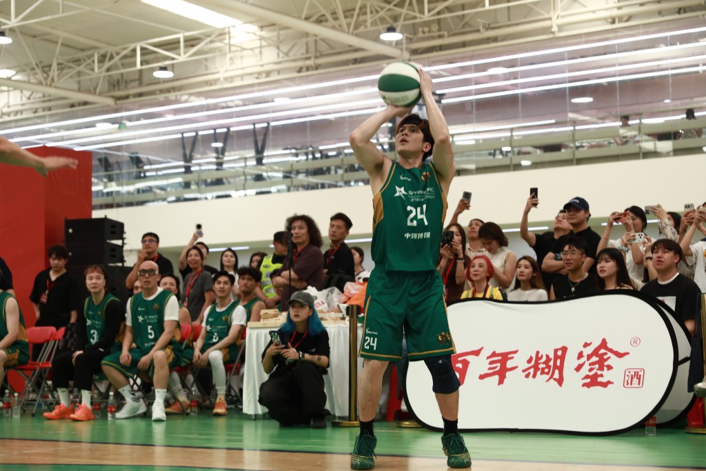 MVP陳柏曦在比賽中連入7球三分波，個人取得21分。