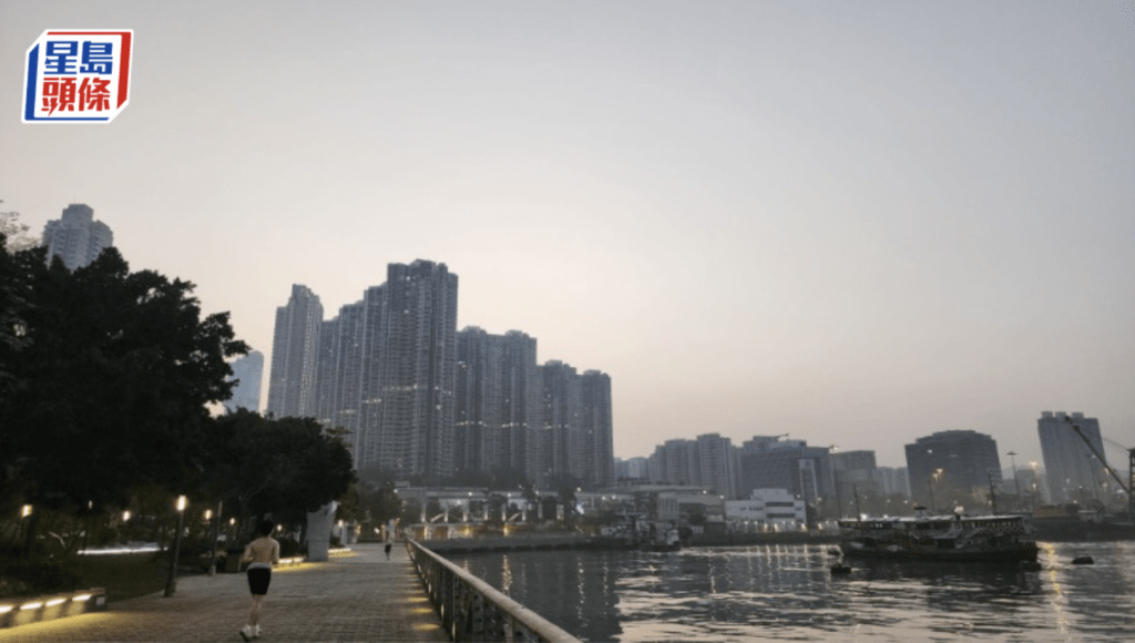 天文台預測日間短暫有陽光 最高氣溫約25度