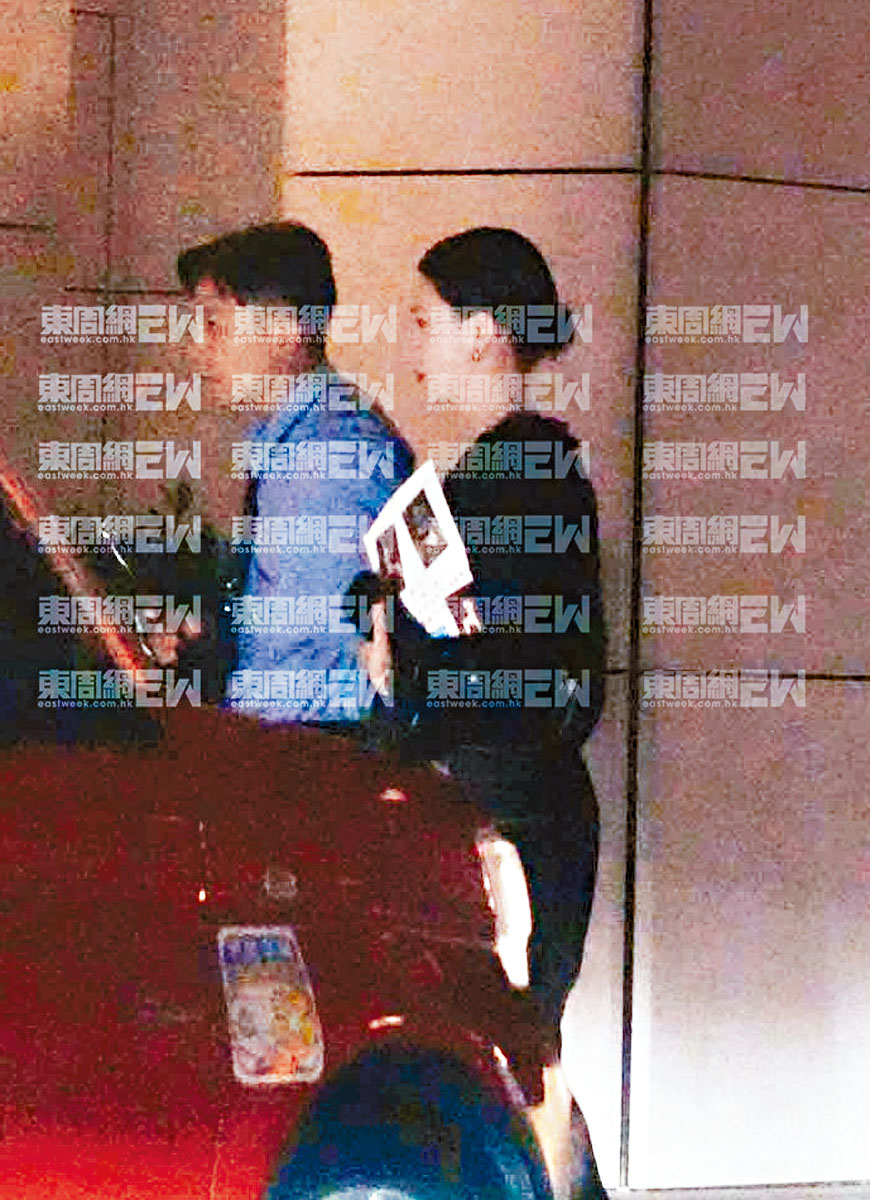 被拍到與女友金像獎慶功後齊返酒店，小野指回去因太累即休息還未慶祝。《東周刊》圖片