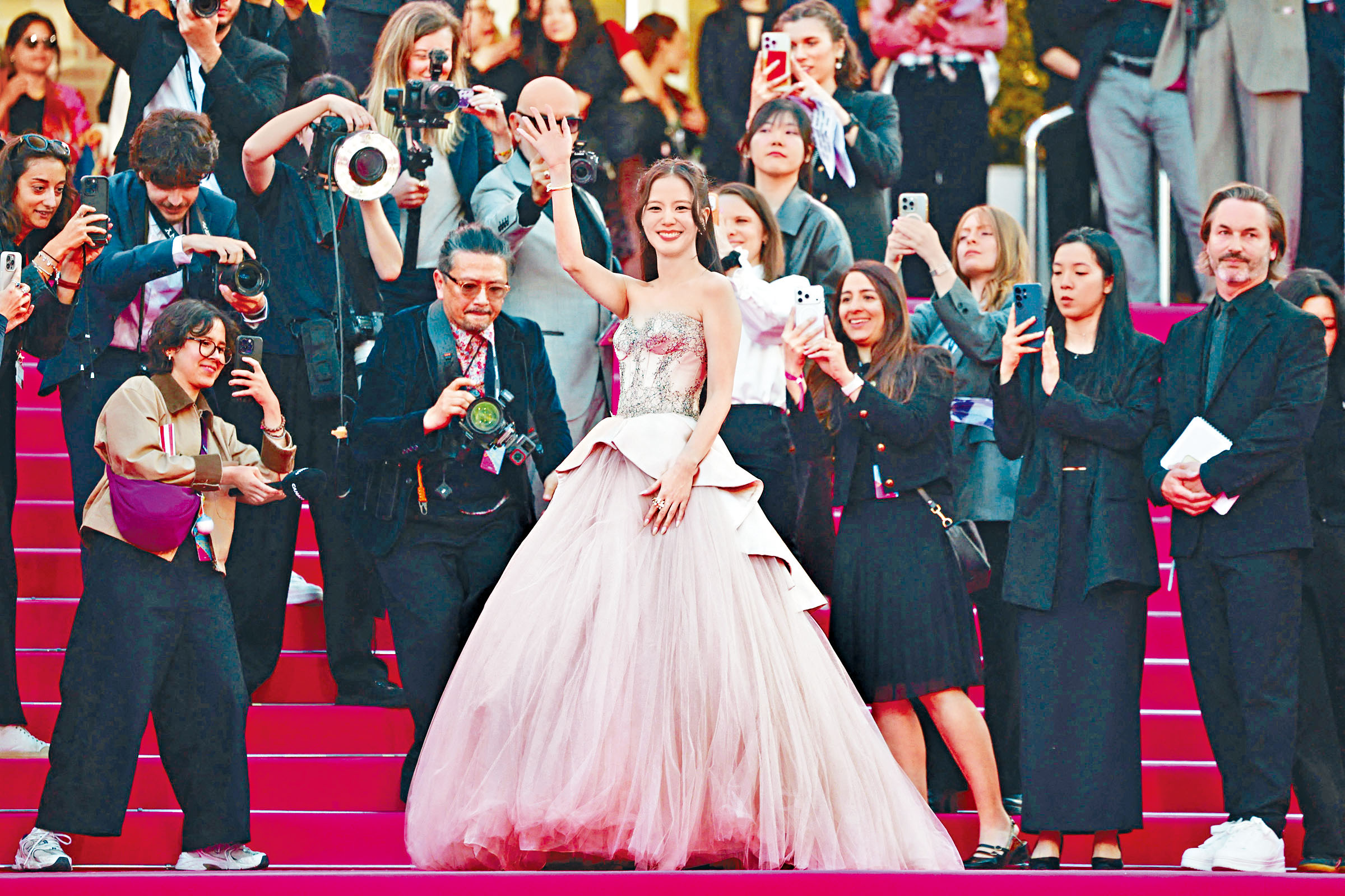 Jisoo在康城電視節獲頒「新星獎」。