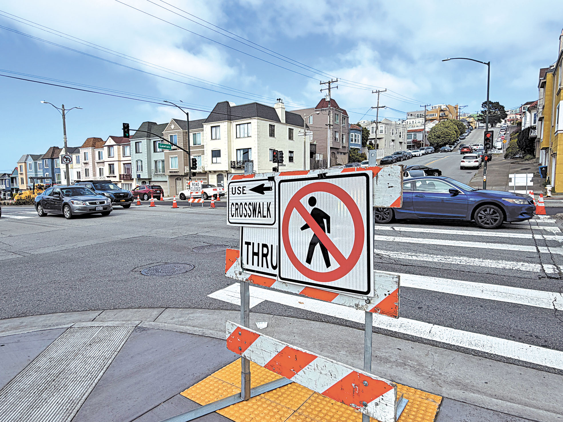 19街施工路段封路。記者蘇婕雅攝