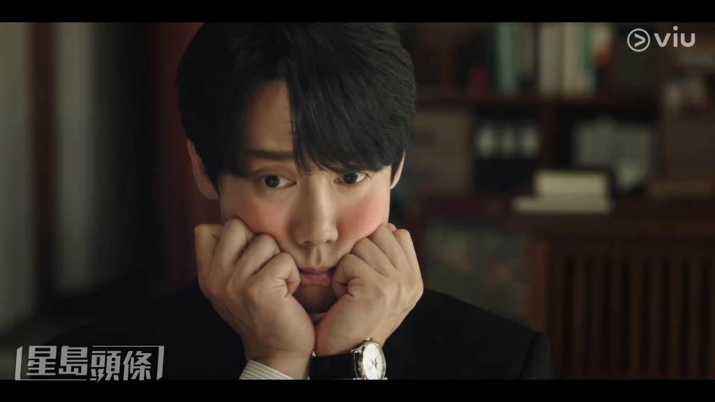 申二朗（柳演錫飾）被兒童亡魂附身。