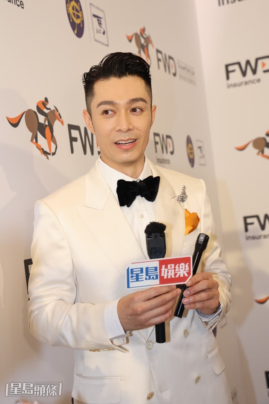 談及曾遇狂迷的經歷，周柏豪指與家人旅行時會盡量保持低調，減少被認出。