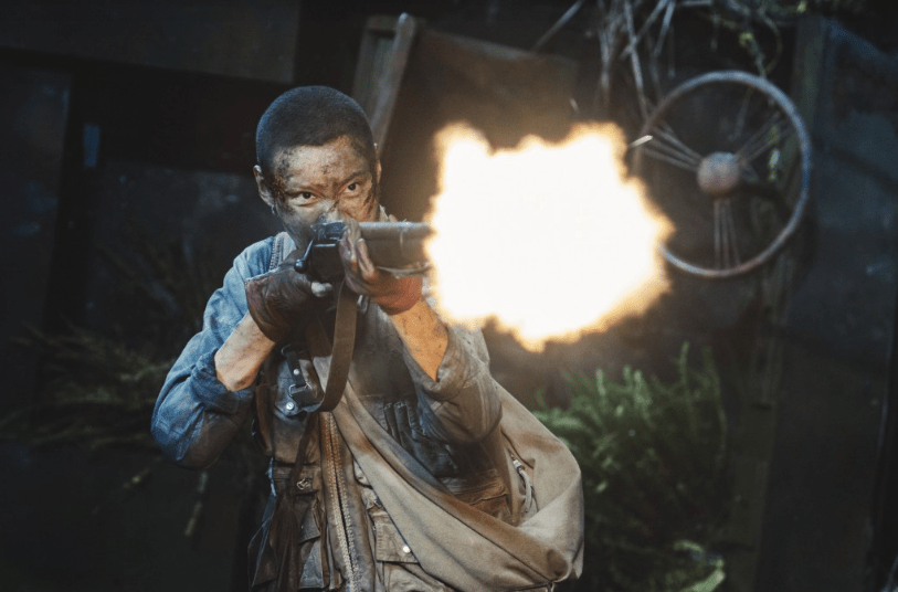 王丹妮曾為拍攝《營救飛虎》剃頭，其身高優勢亦能駕馭劇中的重型步槍。