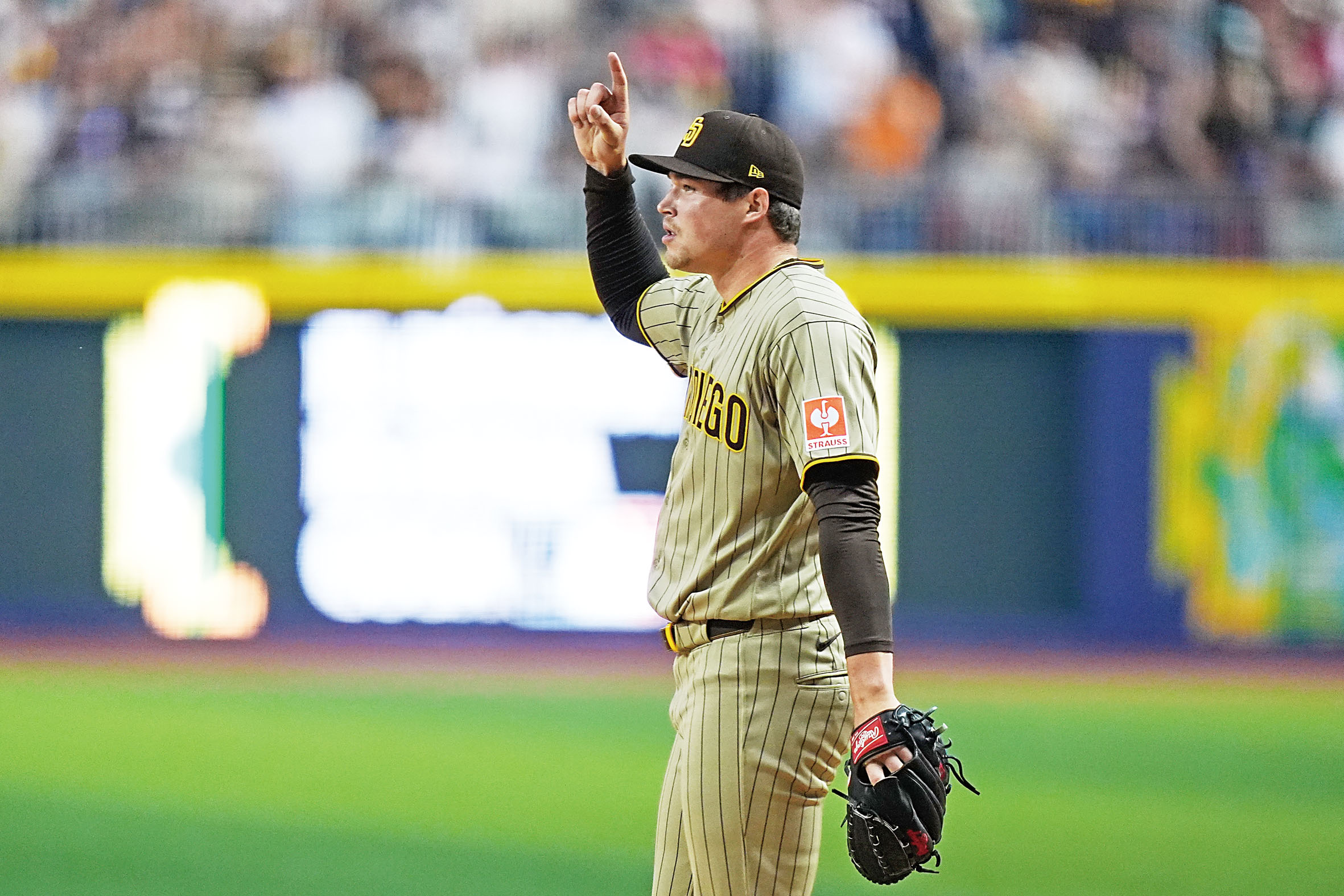 米勒賽後慶祝勝利。美聯社