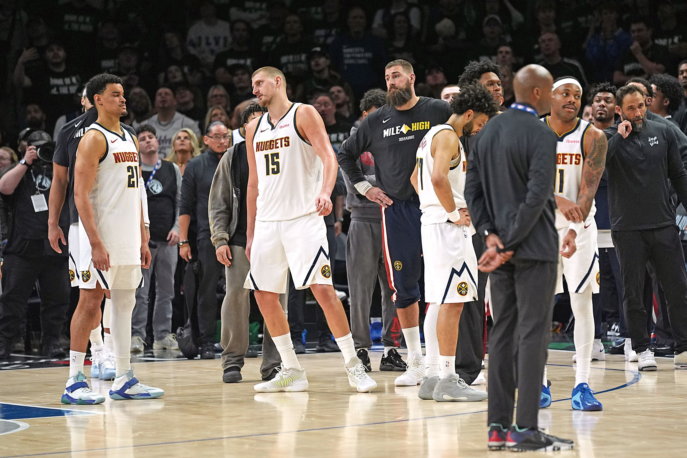 約基奇被驅逐。美聯社