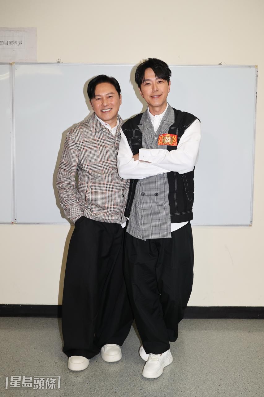 講到在內地開騷唱錯歌詞，蕭正楠笑指曹永廉的認真反而顯得可愛。