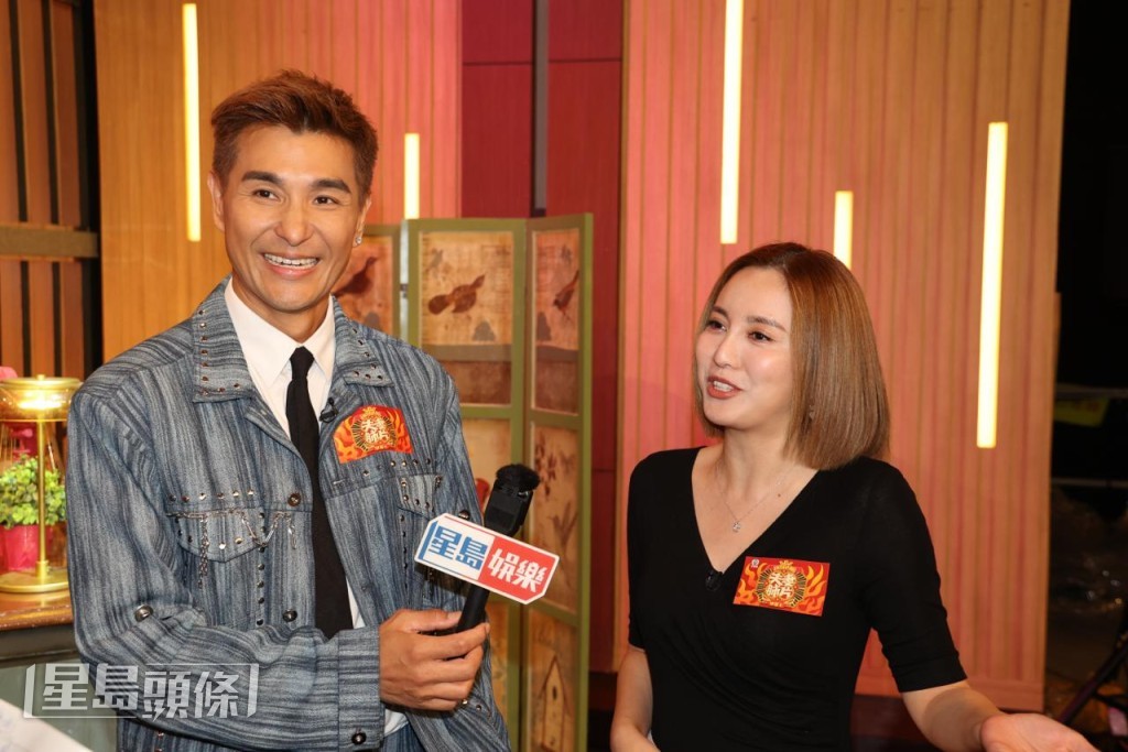 陳展鵬提到觀察到BB睡覺時頭部會變大，雨僑點頭表示有相同發現。