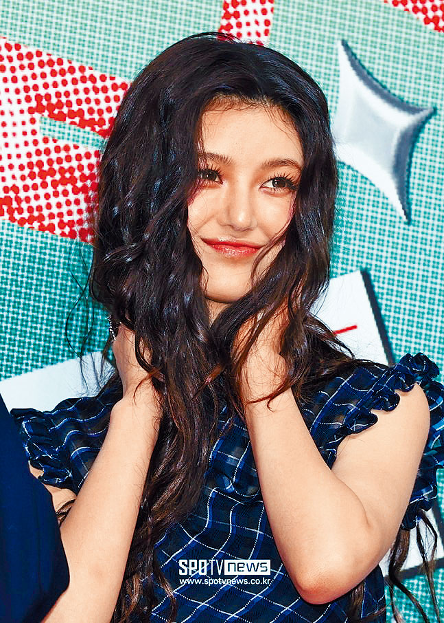 代表ADOR的律師事務所，退出ADOR向Danielle索償的官司。