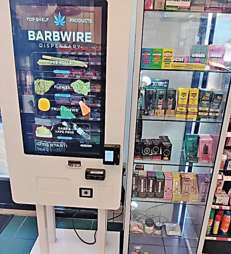 格羅斯被認定為「Barbwire」自動販賣機公司的幕後負責人。 賓州自由黨圖片