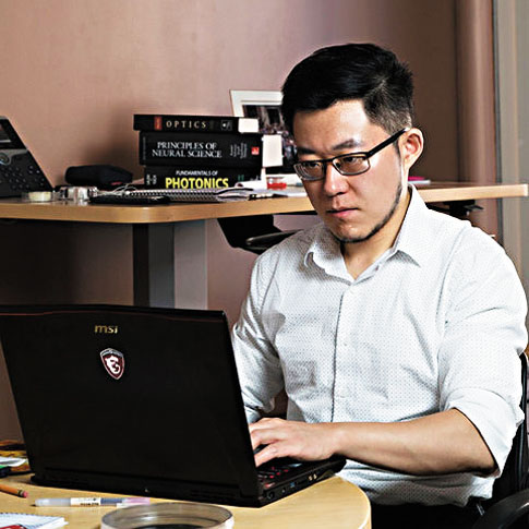 史大工程學院材料科學與工程系助理教授、吳蔡神經科學研究所研究員洪國松。史大工程學院