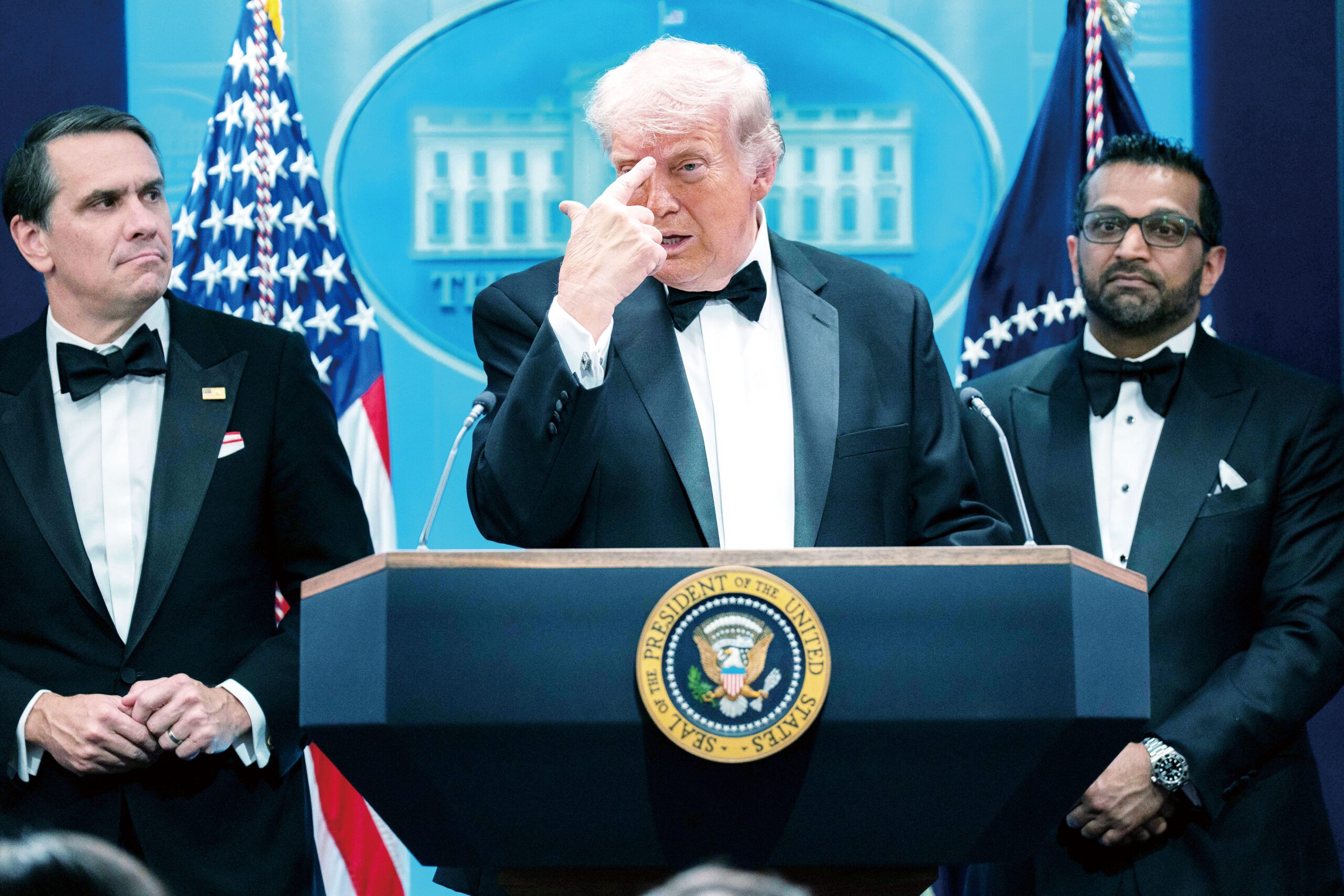 槍擊事件後，特朗普在新聞發布會上表示：「從沒人告訴我當總統這麼危險」。美聯社