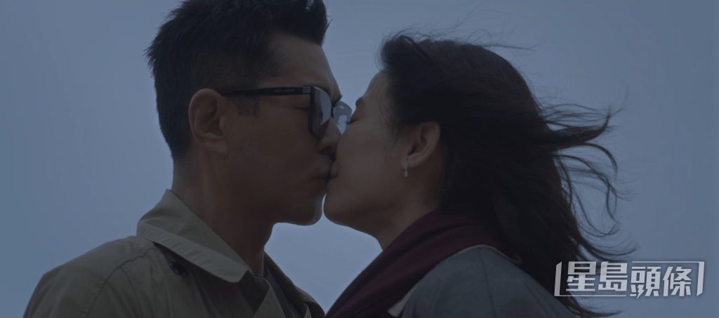 甜蜜相擁的畫面讓網民直呼「好Sweet」。