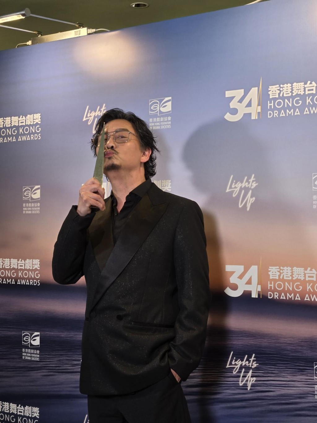 謝君豪首度於香港戲劇協會主辦的頒獎禮上獲獎，成為「劇帝」。