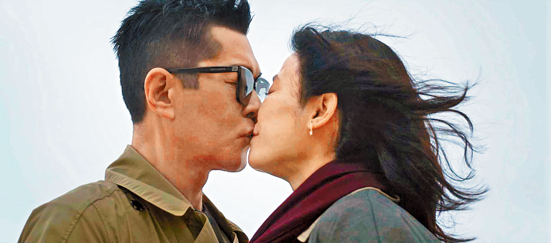 古天樂大爆與宣萱的「世紀之吻」，是MV導演臨時加戲，但他們亦同意。