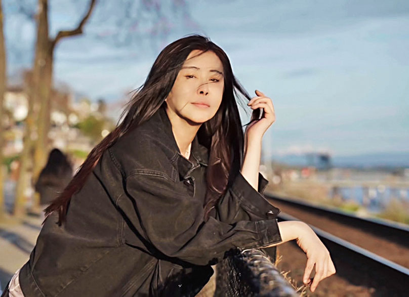 王祖賢現身，引起社媒熱烈討論。網上圖片