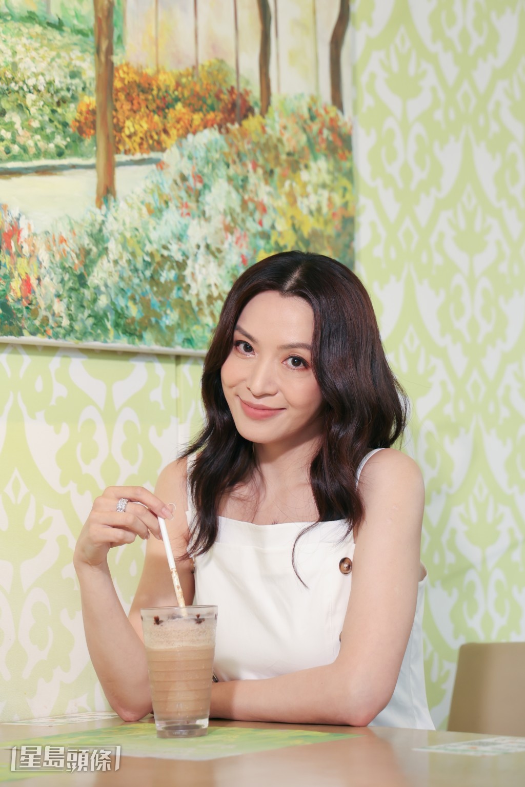 她表示，每次演出都希望盡力做好，遇到合適的劇本會特別開心。