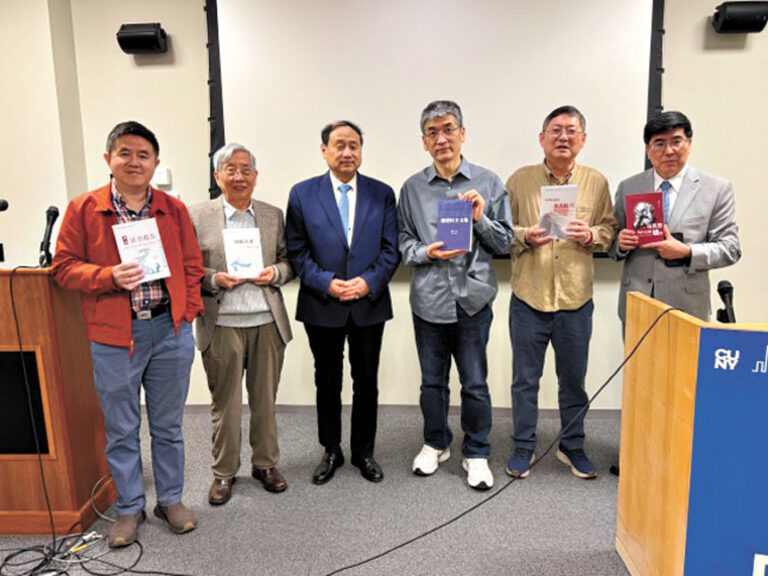 部份與會發言者合影。