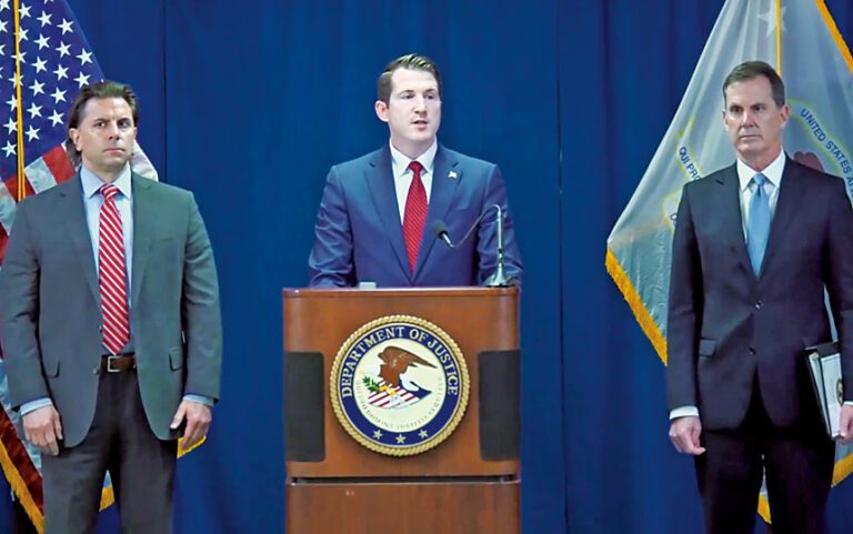 聯邦官員成立打擊醫療保健詐騙小組。左起: FBI三藩市代理特別探員主管科博（Matt Cobo）、司法部詐騙執法助理部長麥克唐納、北加州聯邦檢察官米薩基安。聯邦司法部/灣區城市新聞社
