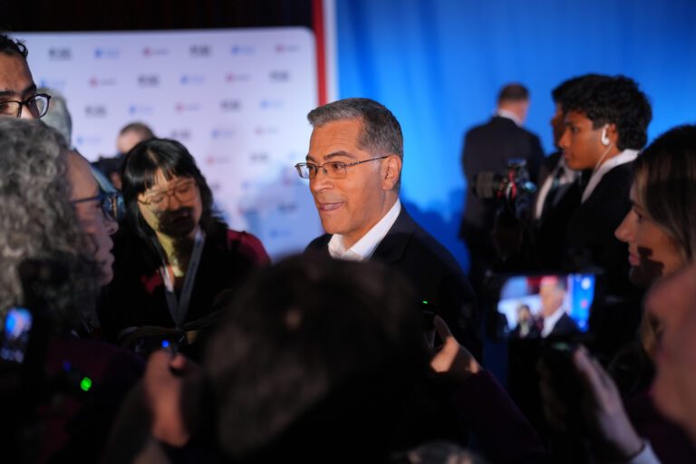 與貝塞拉相關政治醜聞人員有關公司捲土重來 又再介入選戰支持其州長選舉｜細說燊語