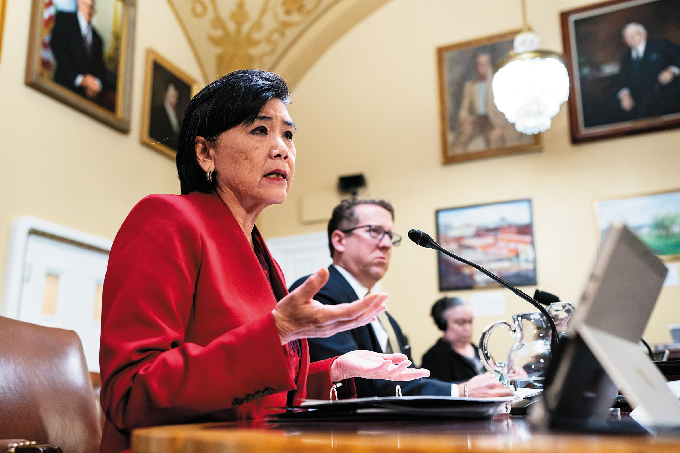 趙美心等三十多名眾議員聯名致函ICE與國安部。美聯社資料圖片