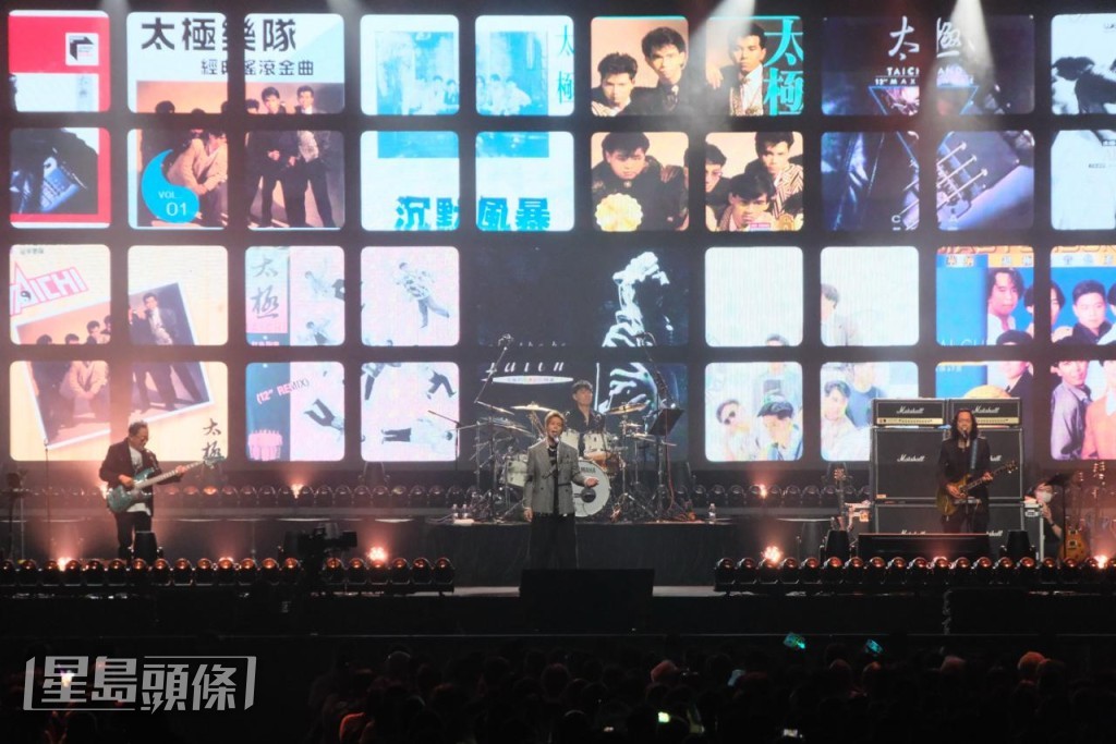演唱會上，每位成員均有個人Solo表演環節。
