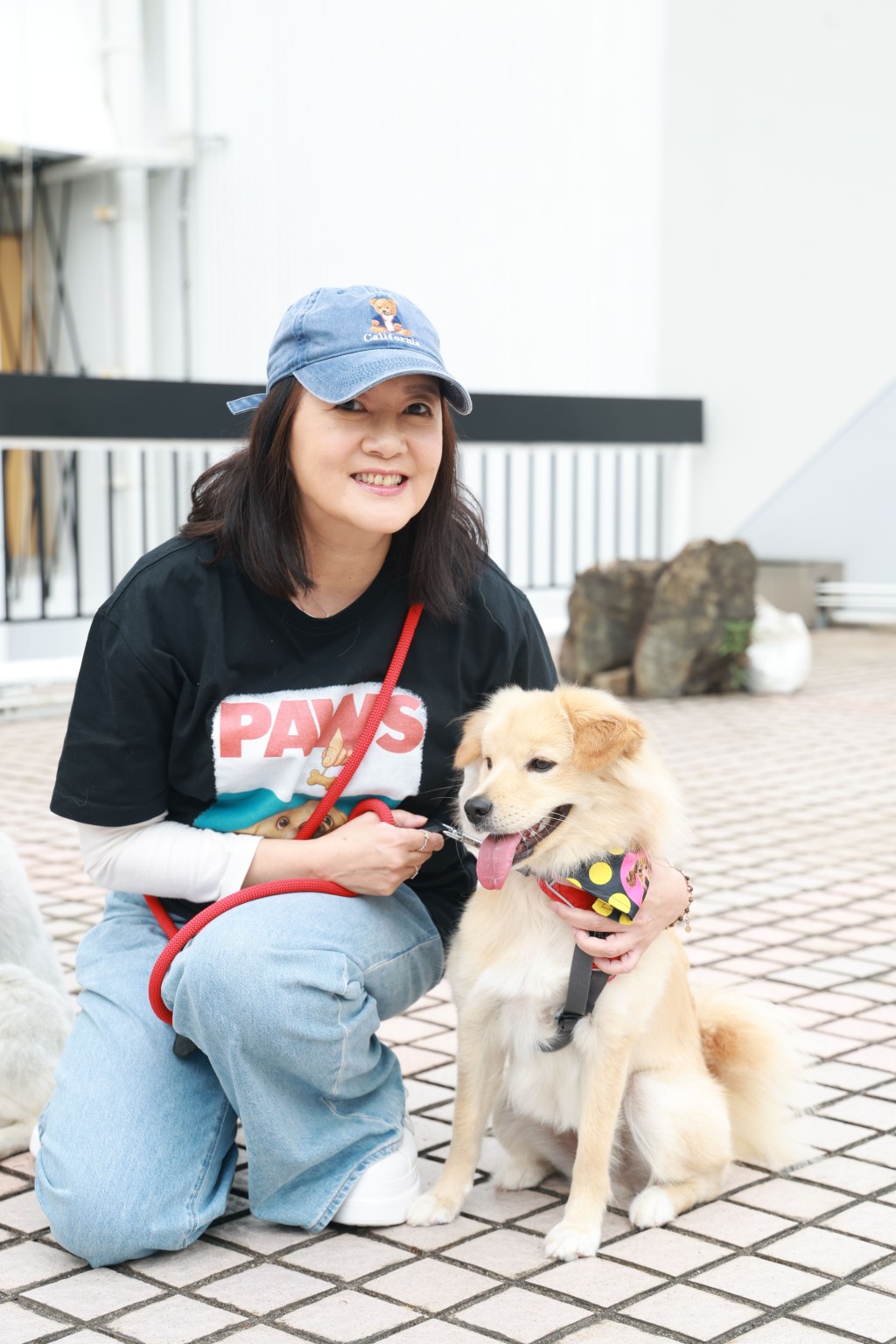 劉倩怡家中現有四犬，最年輕的是領養回來的唐狗「心心」。