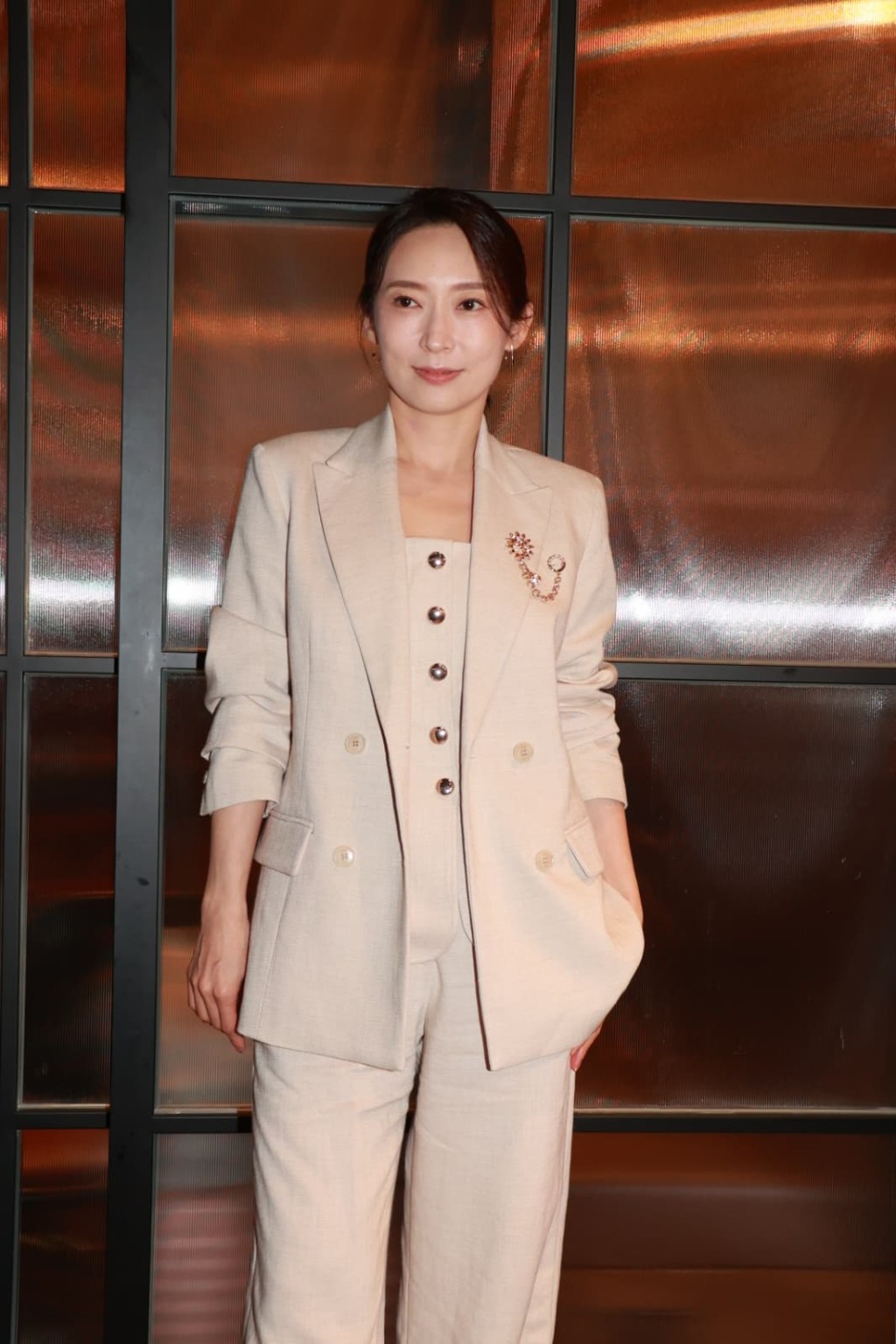 演員周家怡亮相《重案解密》發佈會。