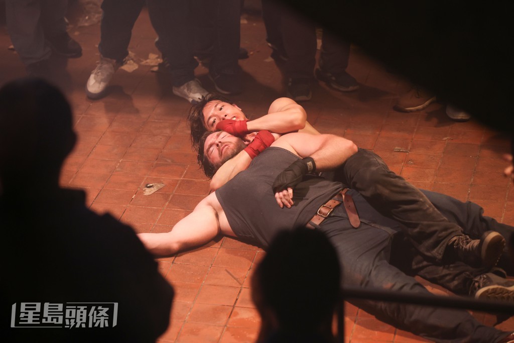 Stanley透露，差點被壯漢對手壓斷肋骨。