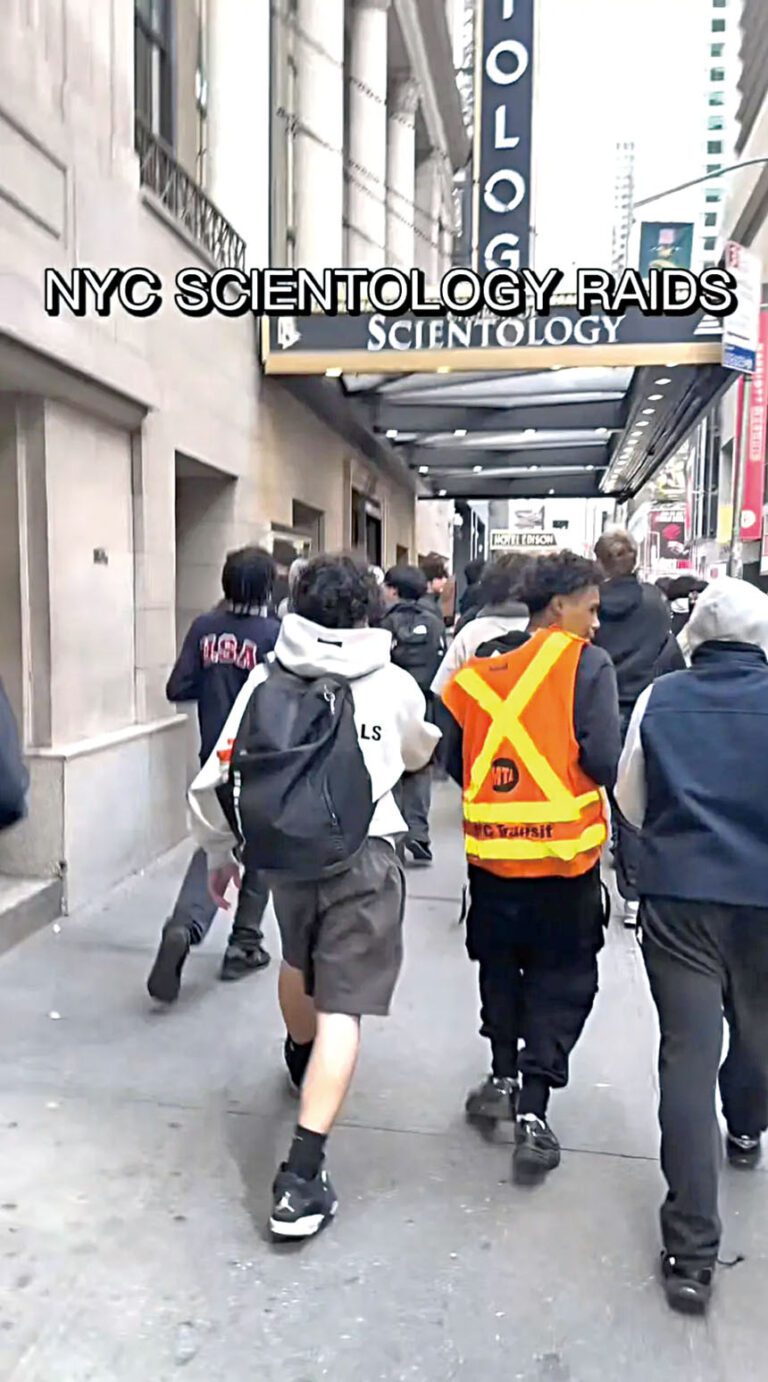 約25名年輕人衝進建築物進行破壞，並拍片上傳至社交媒體。o1ivierr,TikTok圖片