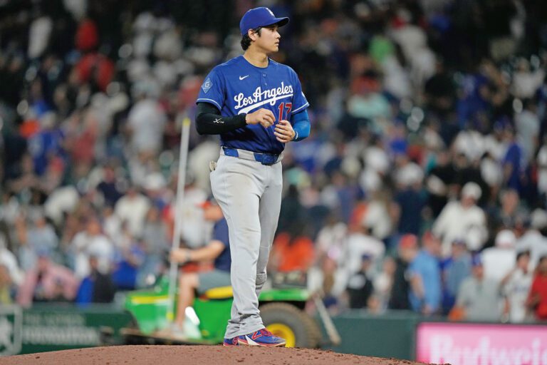 大谷翔平拆出戰道奇對陣太空人的比賽。美聯社