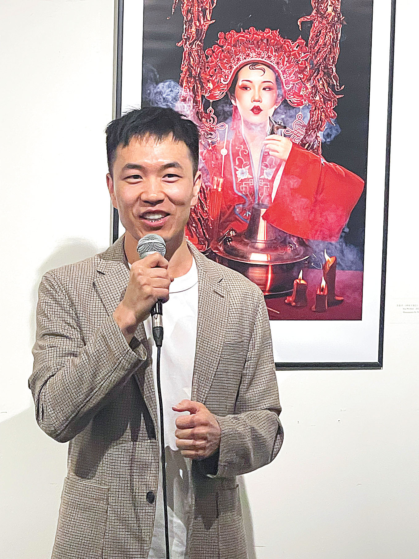 王獻藝分享他的創作。硅谷亞洲藝術中心