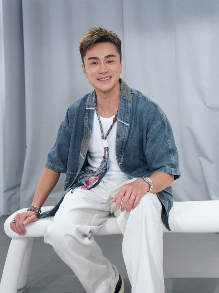 黃浩然分享情緒管理心法 偕杜小喬演舞台劇探討港人壓力