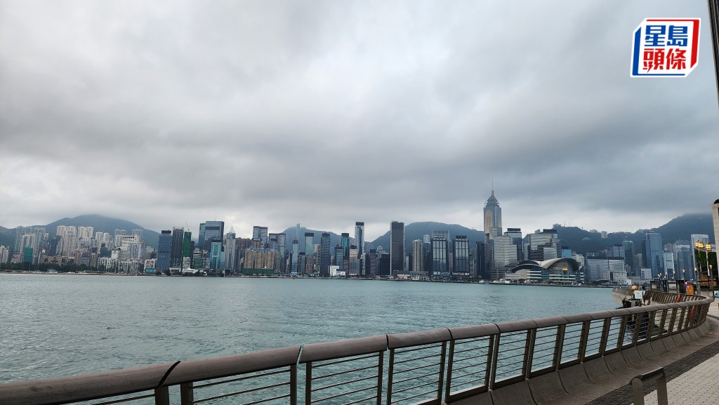 香港今日大致多雲 日間有陽光 最高氣溫約27度