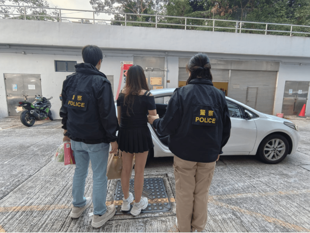 荃灣警區掃黃行動 拘捕一名內地女子