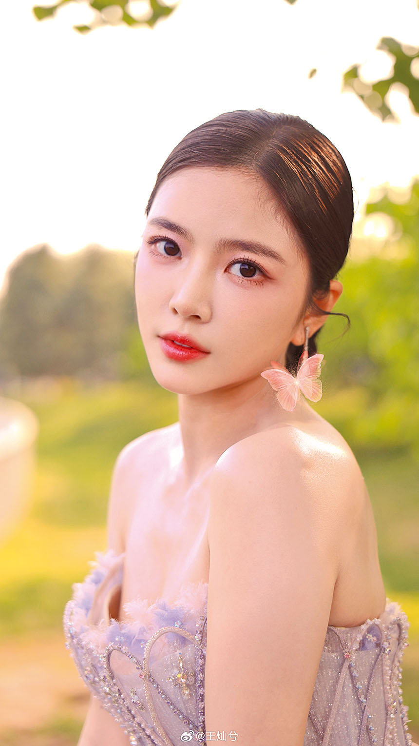 王燦
