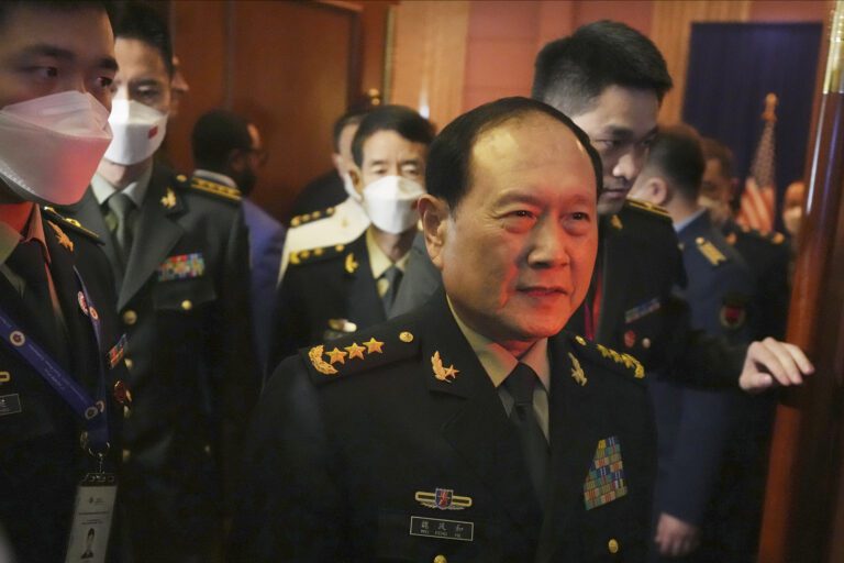 中國兩名前防長涉貪腐判死緩