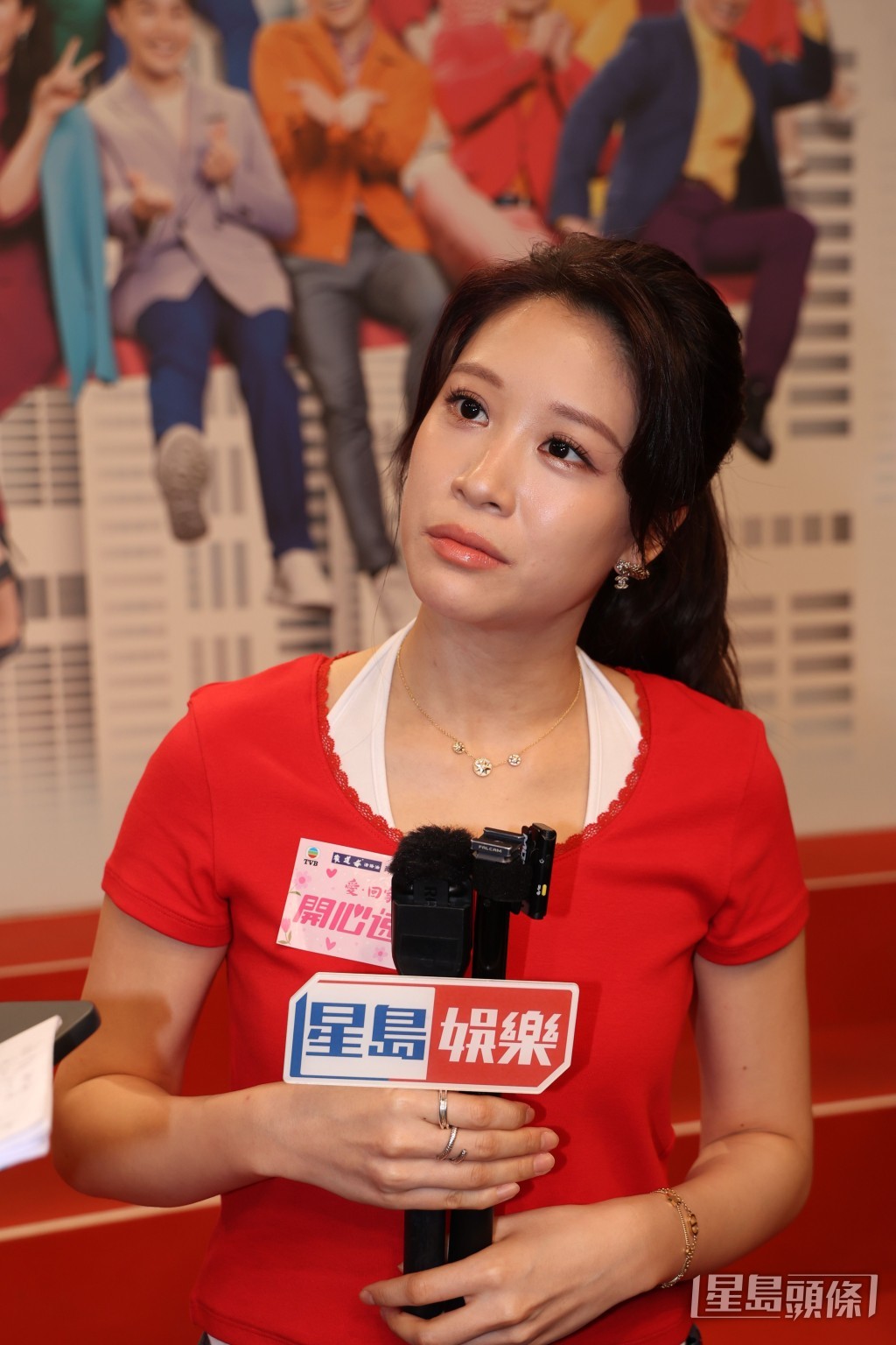 她解釋與媽媽打麻雀是為了訓練牌技。