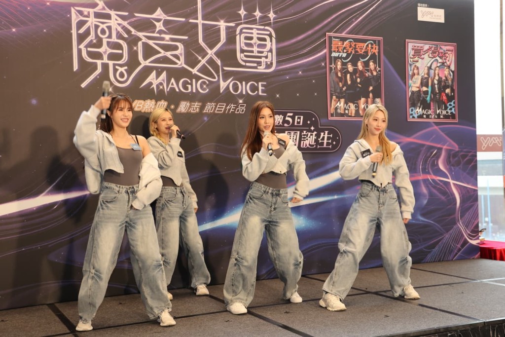 鄧凱文（左）在活動表演中失手。