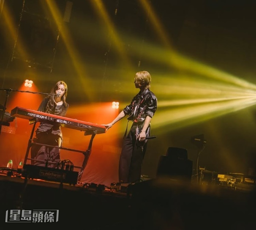 上次演唱會與妹妹Kelly合作，今次兄妹二人將再度攜手帶來音樂表演。