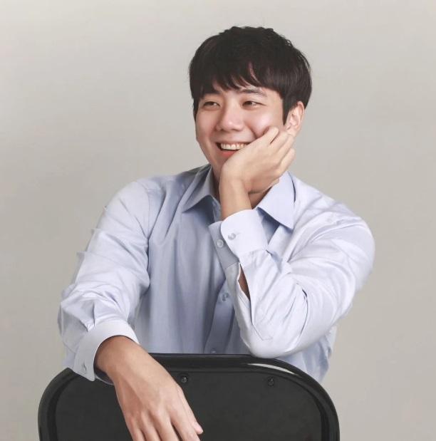 Jisoo親兄金正勳涉嫌性侵女直播主，他否認強迫行為，並懷疑自己遭設局陷害。