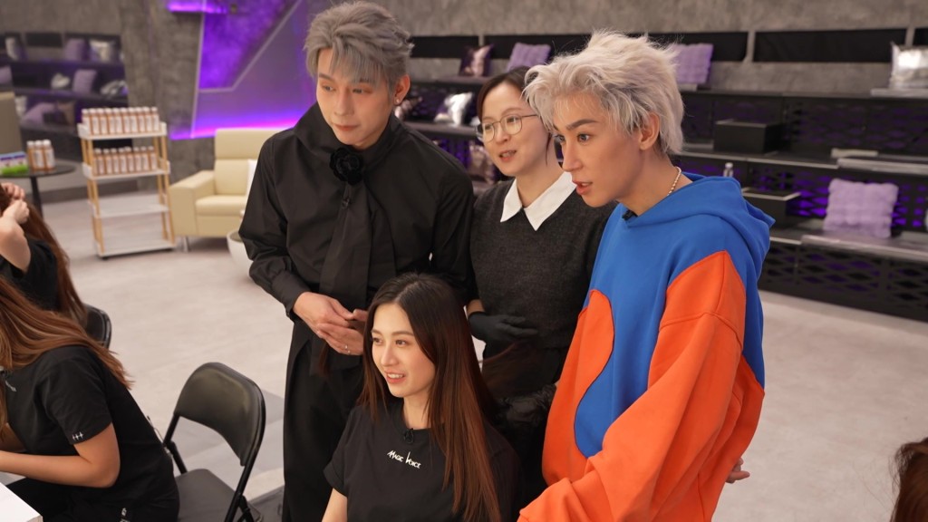 12位晉級練習生將由形象指導馬天佑、服裝指導Kev Yiu及美妝指導Carrie Cammy進行「形象大改造」。