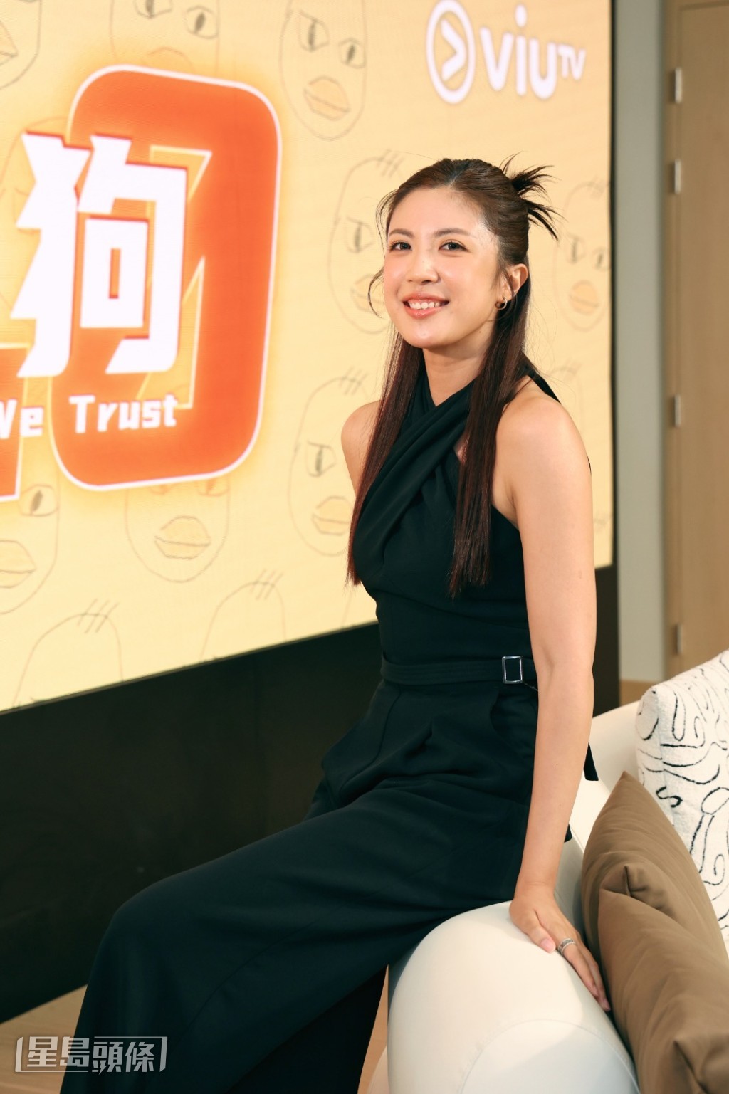 余逸思在離開ViuTV後，曾有一段長時間未有接觸戲劇演出。