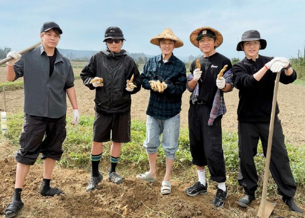 蕭景鴻是知名團體Energy的成員之一。