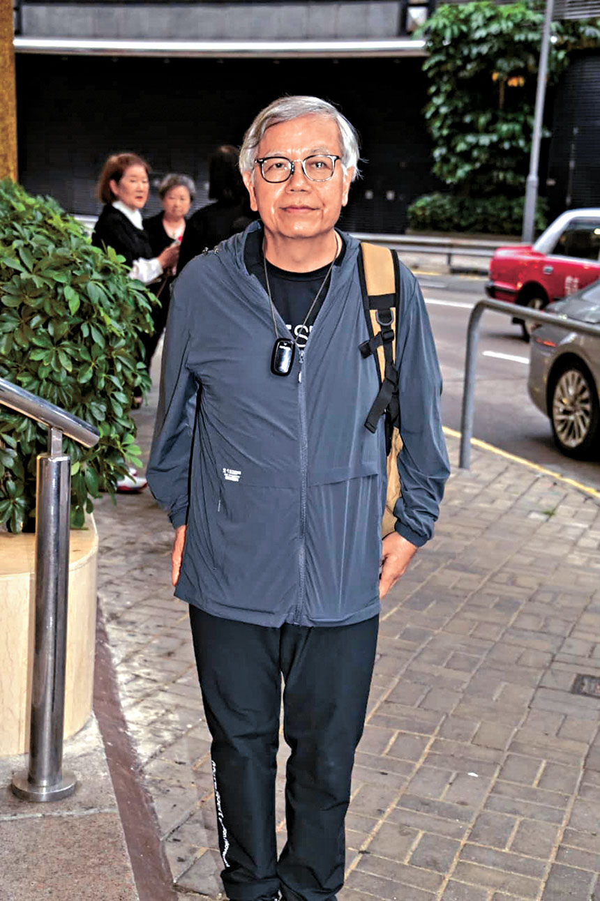 曾志偉到場送別谷薇麗。
