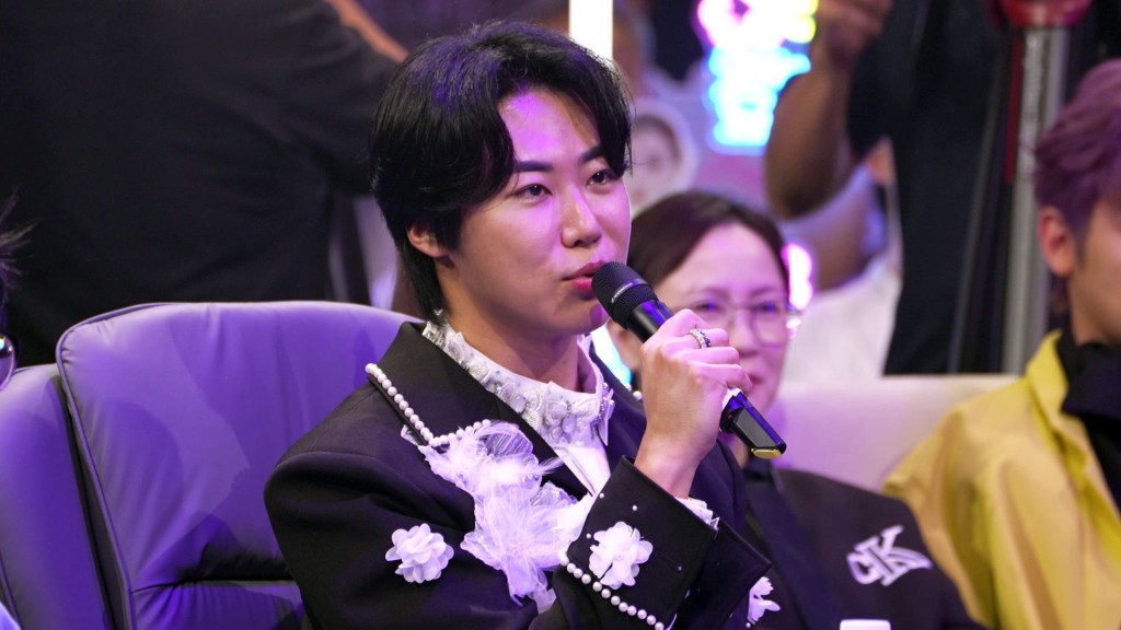 Yong Heo 點名稱讚鄧凱文 Eris 進步顯著。