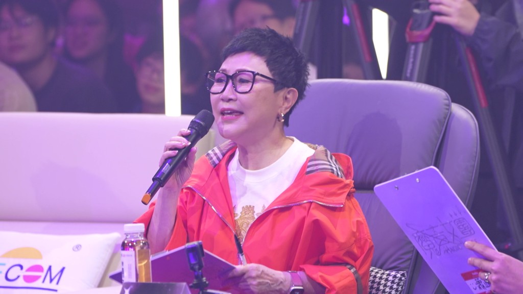 Miss Chan Chan 對練習生的表現感到驚喜。