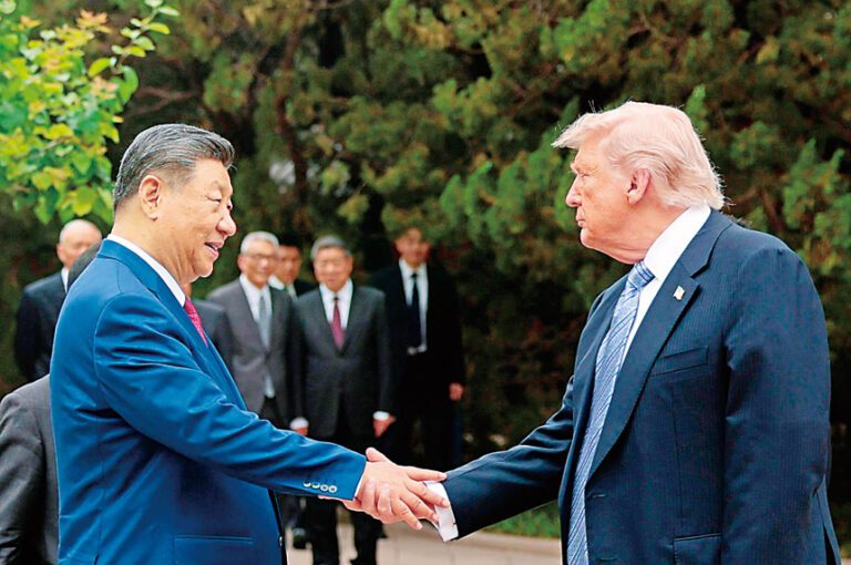 中國國家主席習近平與美國總統特朗普在北京舉行重要會晤。Evan Vucci/美聯社Pool