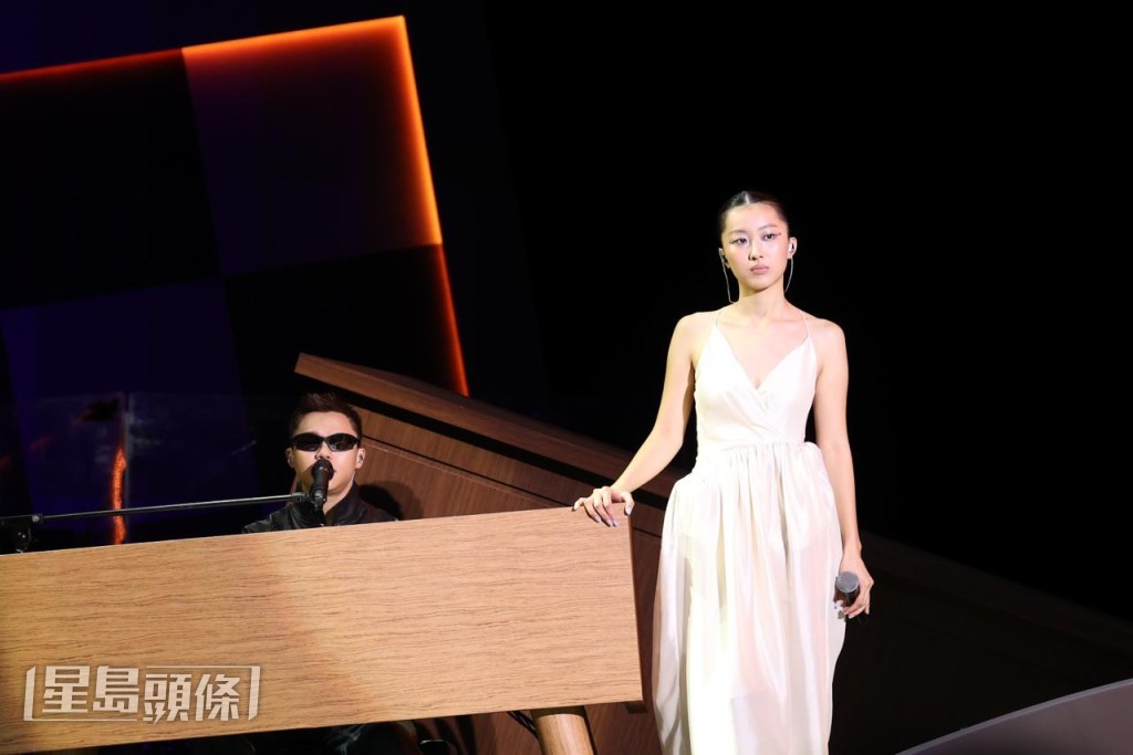 Gareth.T感謝Constance在他不適時送上護聲用品。