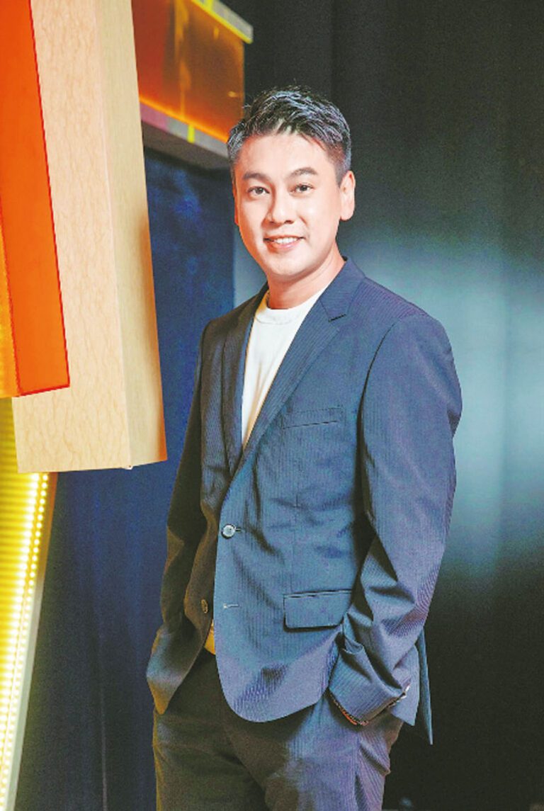 朱孝天